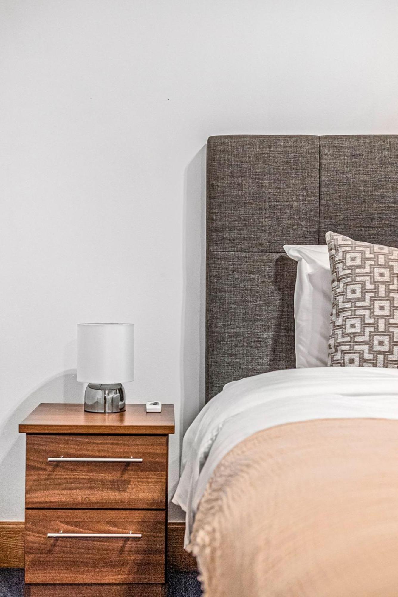 Heart Of Holborn - 2br With Patio - Cityapartmentstay * Londra