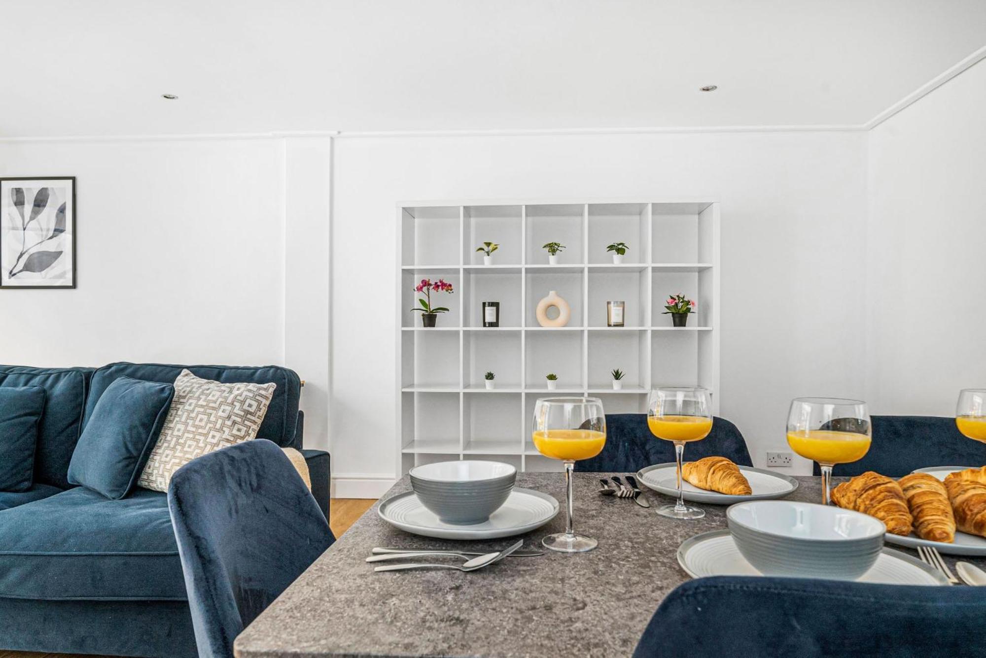 Apartament Heart Of Holborn - 2br With Patio - Cityapartmentstay Londra